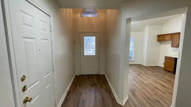 Main picture of 710 Rockett Ln
