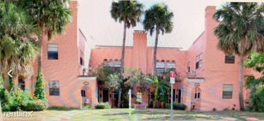 Main picture of 420 N Oleander Ave