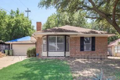 Main picture of 2212 Windhurst Dr