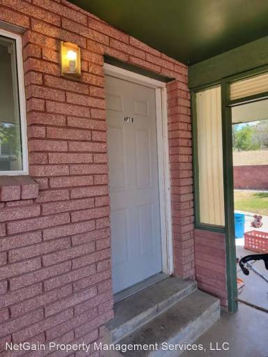 Main picture of 643 S Sunset Dr