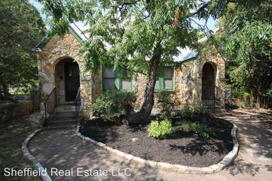 Main picture of 1204 W 22nd St