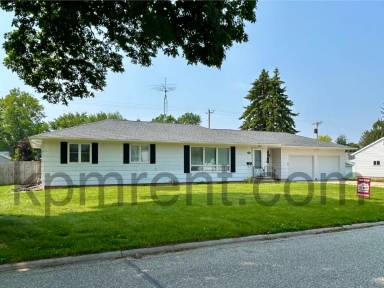 Main picture of 720 Poplar St
