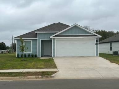 Main picture of 101 E Seville St
