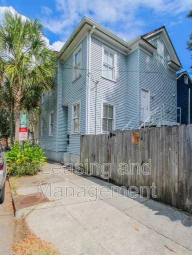 Main picture of 3 Woolfe St