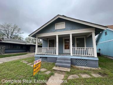 Main picture of 834 W 6th St