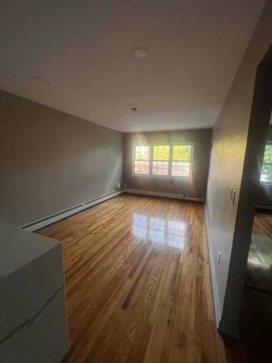 Main picture of 4055 Ely Ave