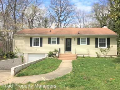 Main picture of 104 Mendenhall Rd