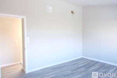Main picture of 19 Amber Ln