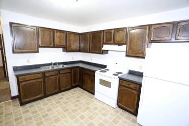 Main picture of 1801 Continental Dr