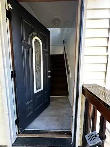 Main picture of 385 Springfield St