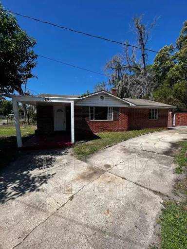 Main picture of 79 Andress St