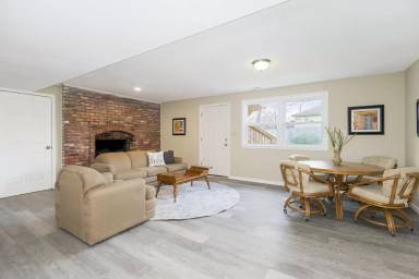 Main picture of 3900 S Hands St