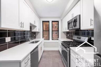 Main picture of 7000 S South Shore Dr & 2373 E 70th St Apartments