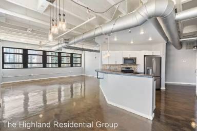 Main picture of Peachtree Loft Condominiums