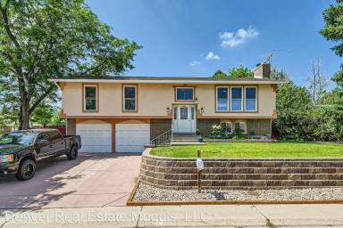 Main picture of 2142 Ura Ln