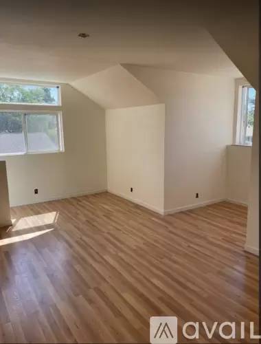 Main picture of 1754 Lynwood Dr