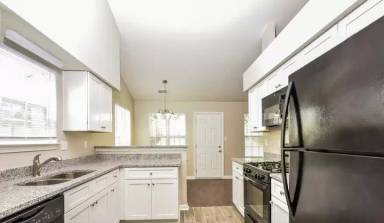 Main picture of 1127 E Briar Gate Ct