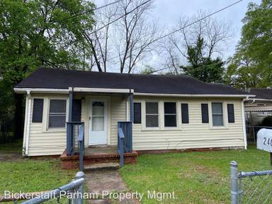 Main picture of 2406 Clover Ln