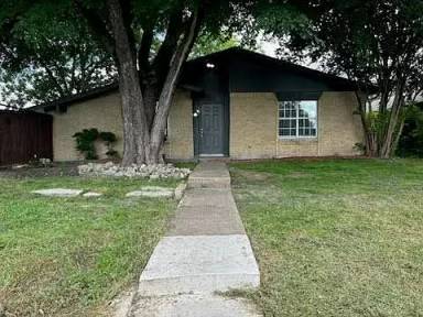 Main picture of 228 Elmwood Dr