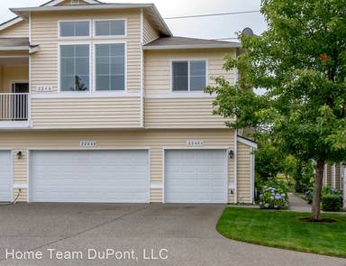 Main picture of 2240 Simmons St