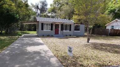 Main picture of 145 Angeles Rd