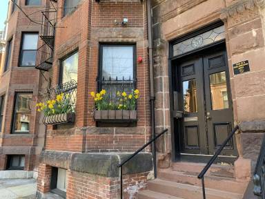 Main picture of 48 Hereford St