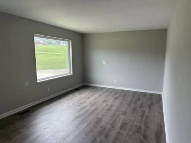 Main picture of 803 King Dr
