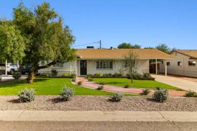 Main picture of 3215 N 20th Pl