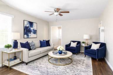 Main picture of 5319 E Carson St