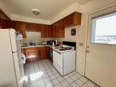Main picture of 806 Mayfair Ave