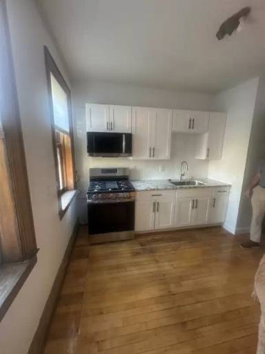 Main picture of 4632 2nd Ave