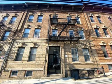 Main picture of 135 Van Wagenen Ave