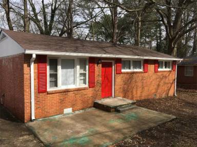 Main picture of 324 Macedonia Rd SE