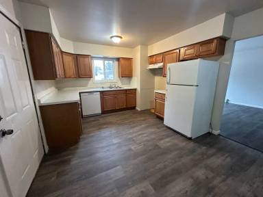 Main picture of 2143 Wickham Ave