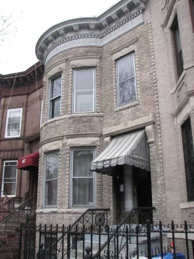 Main picture of 439 54th St