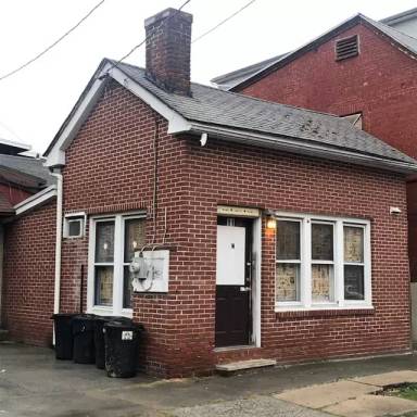Main picture of 11 N 6th St