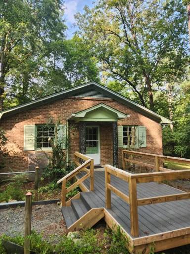 Main picture of 1219B Timothy Ln
