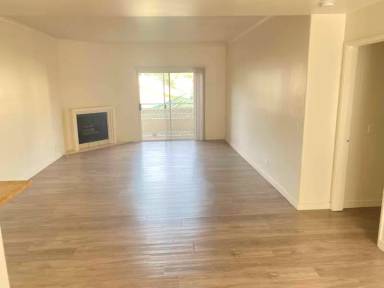 Main picture of 5405 Kester Ave