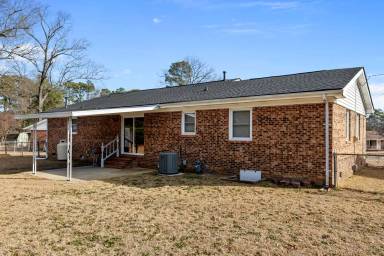 Main picture of 5419 Laramie Ct