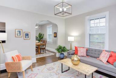 Main picture of 608 W Club Blvd