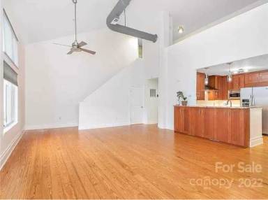 Main picture of 404 N Laurel Ave