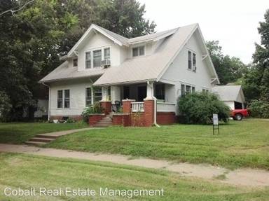 Main picture of 121 N Martin Luther King Jr Dr