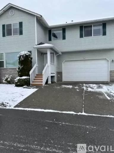 Main picture of 17507 13th Ave W