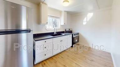 Main picture of 2715 Twin View Blvd