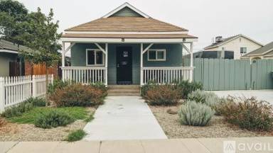 Main picture of 233 Osmun Ave