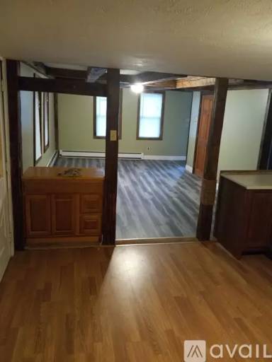 Main picture of 549 W Broadway