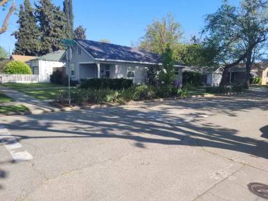 Main picture of 360 W Highland Ave