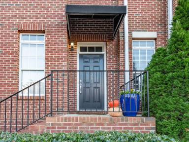 Main picture of 606 Highpark Ln