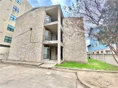 Main picture of 2604 Salado St