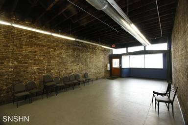 Main picture of 101 E Mitchell St